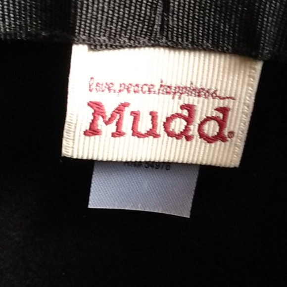 Wool hat - Picture 2 of 3